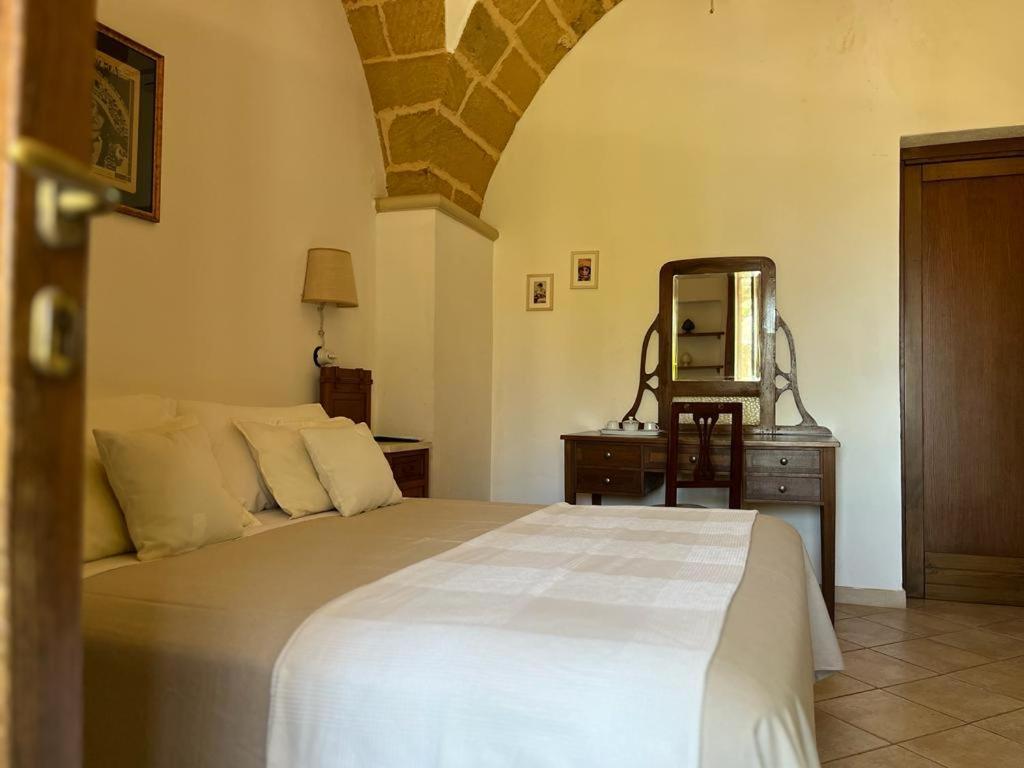 Masseria Gatto Bianco Provenzani Casalabate Exterior photo